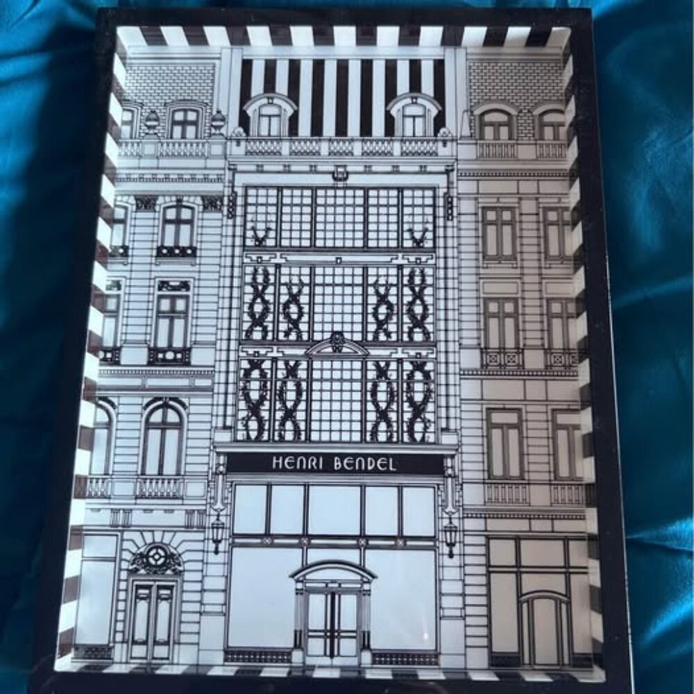 Henri Bendel jewelry tray